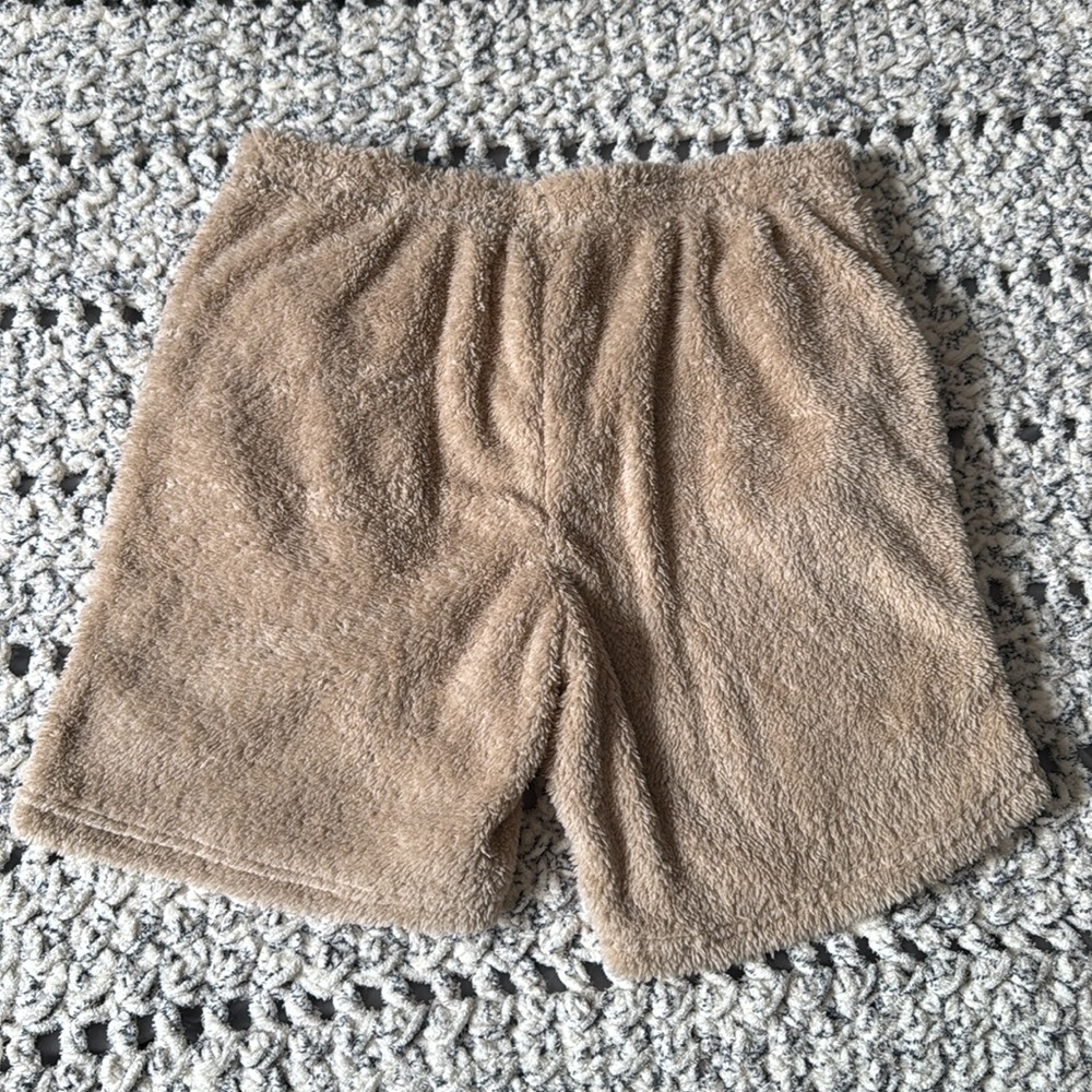 Sherpa Teddy Fleece Shorts - Picture 3 of 4